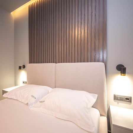 Lake View Rooms Ksamil Extérieur photo