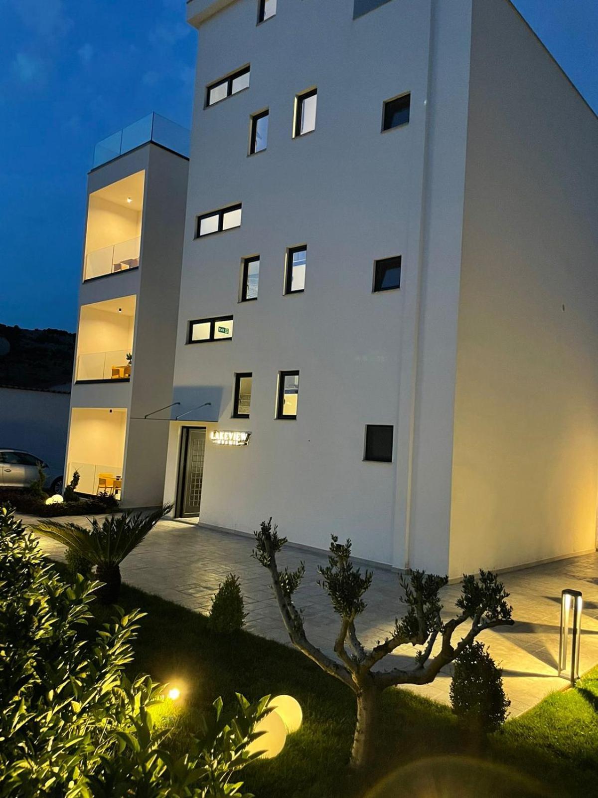 Lake View Rooms Ksamil Extérieur photo