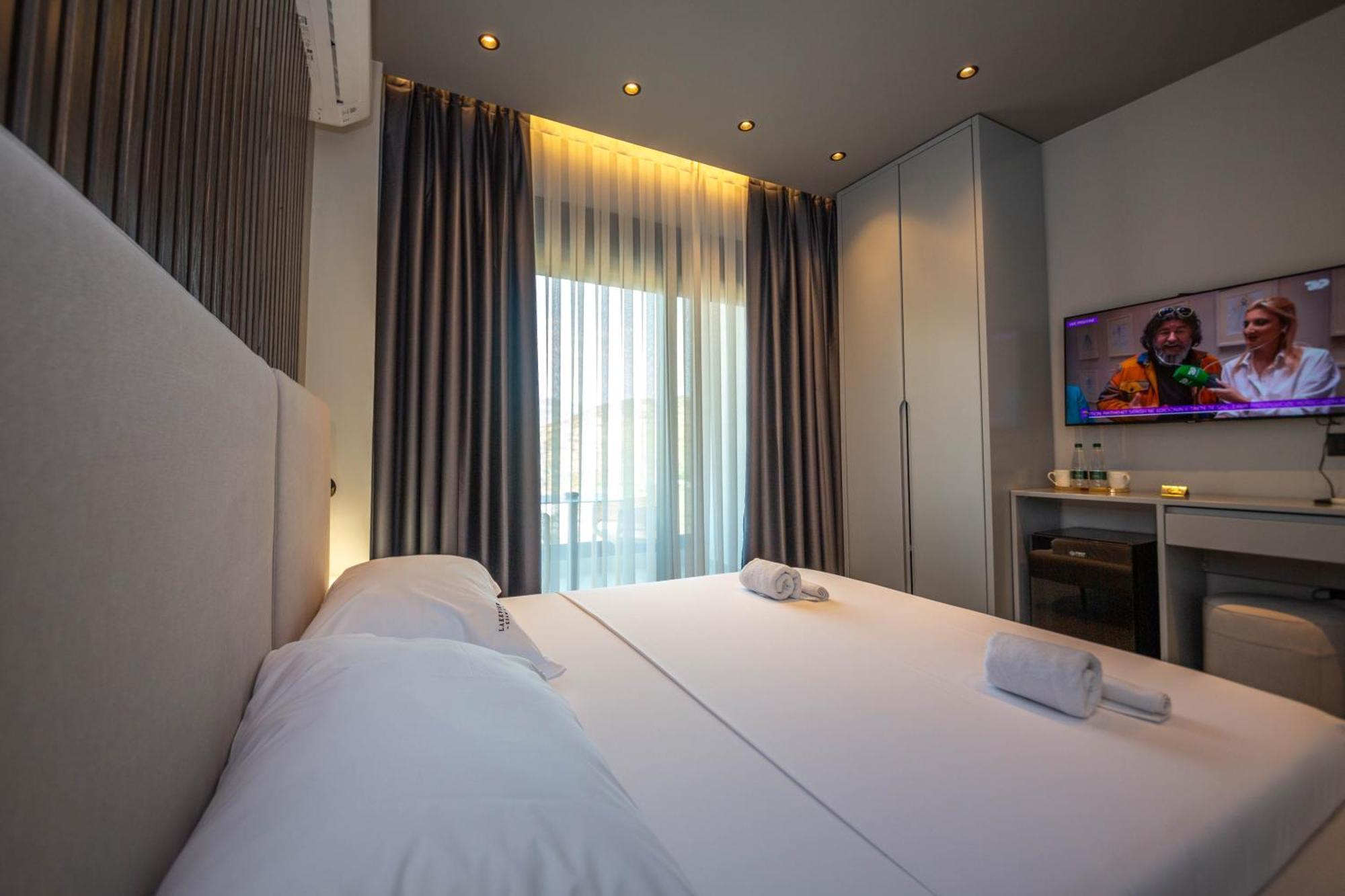 Lake View Rooms Ksamil Extérieur photo