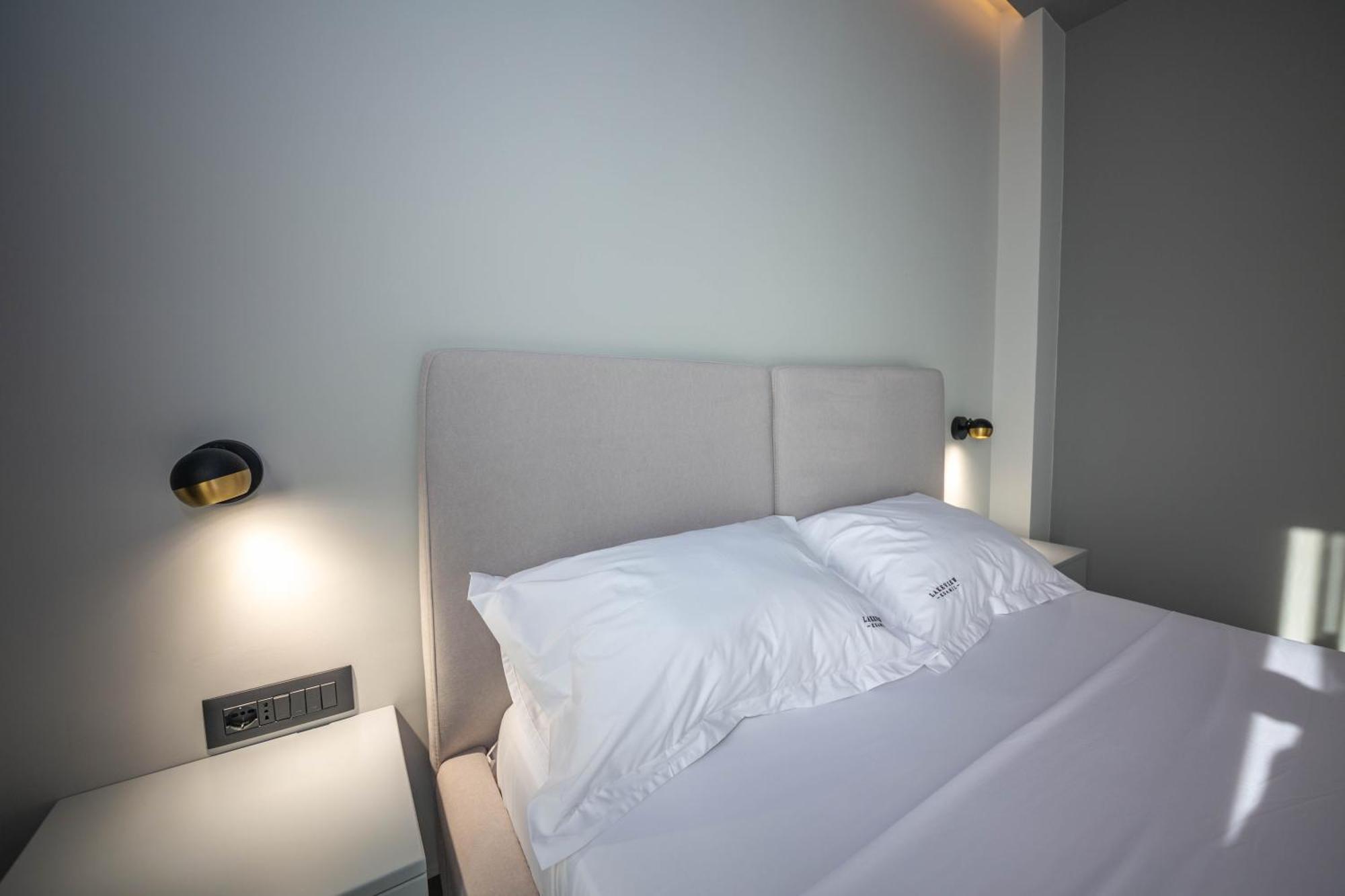 Lake View Rooms Ksamil Extérieur photo