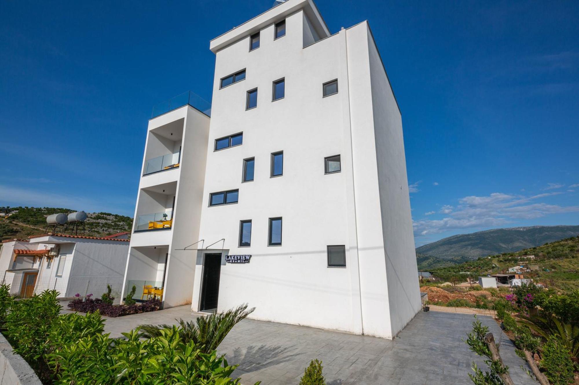Lake View Rooms Ksamil Extérieur photo