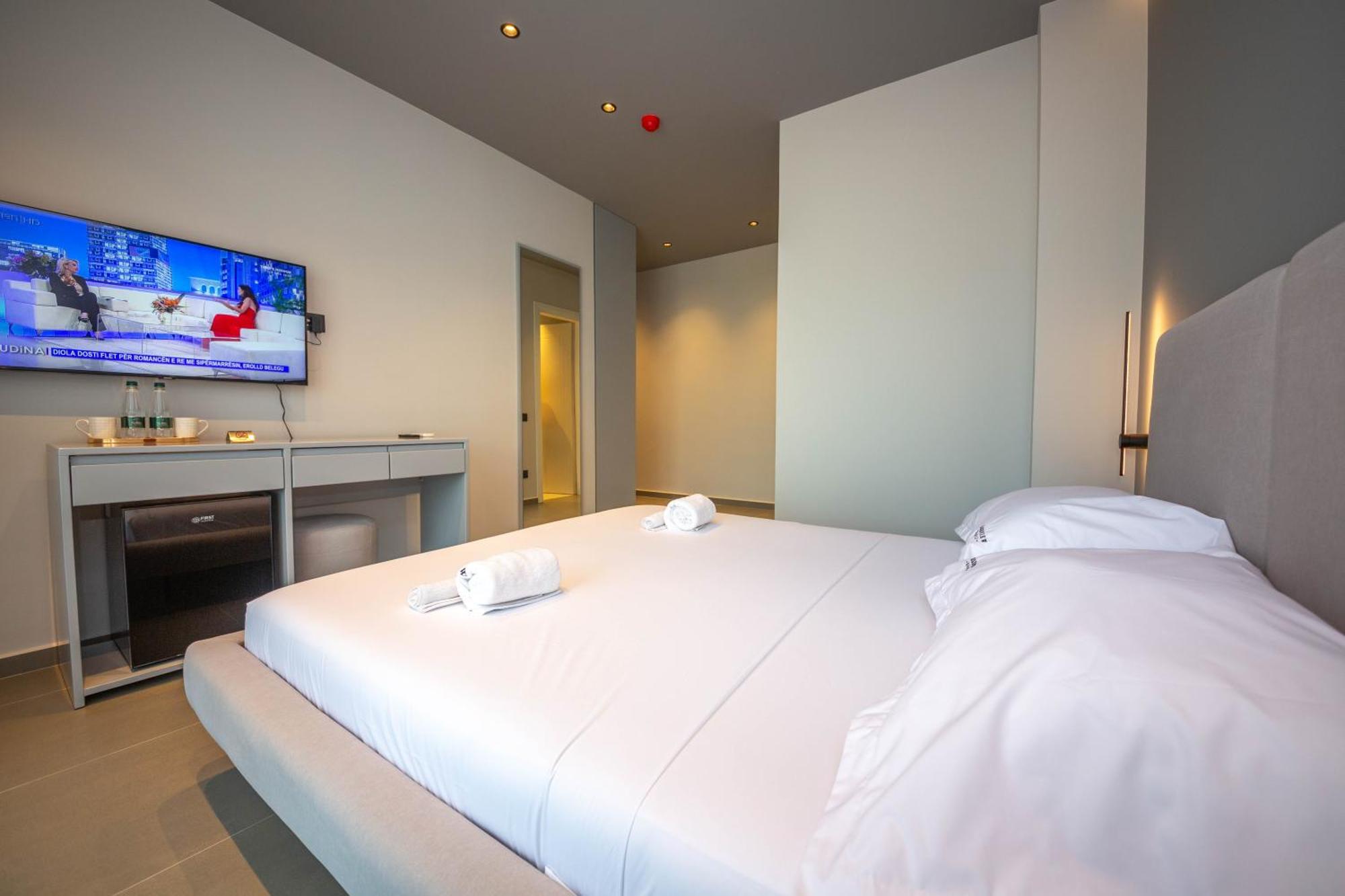 Lake View Rooms Ksamil Extérieur photo