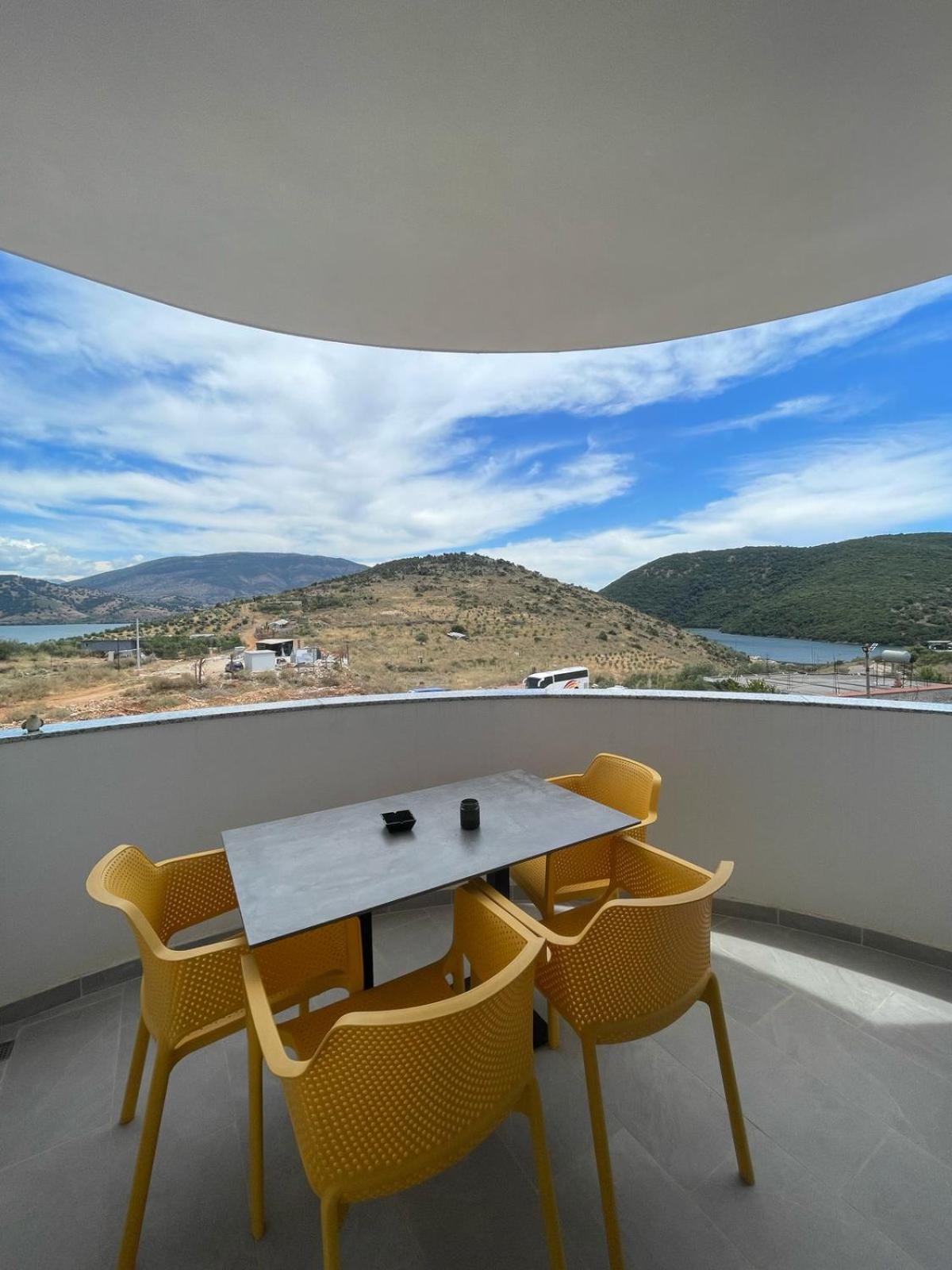 Lake View Rooms Ksamil Extérieur photo
