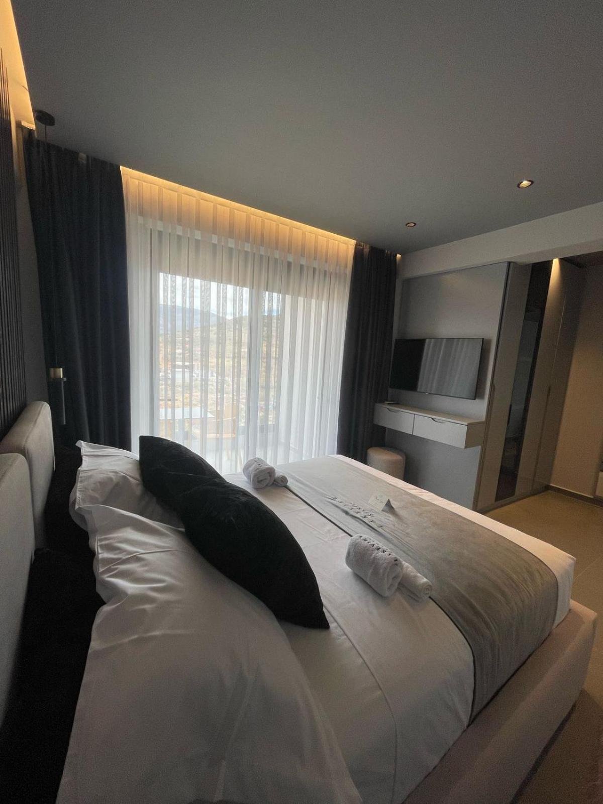 Lake View Rooms Ksamil Extérieur photo